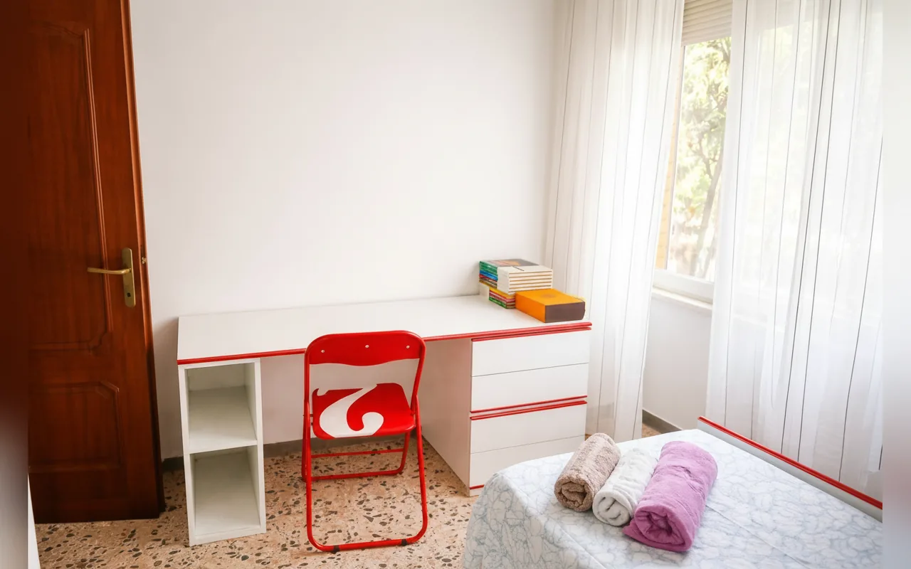 Camera con bagno privato — Sole Apartment Patty, Cagliari (Sardegna) (foto 11)